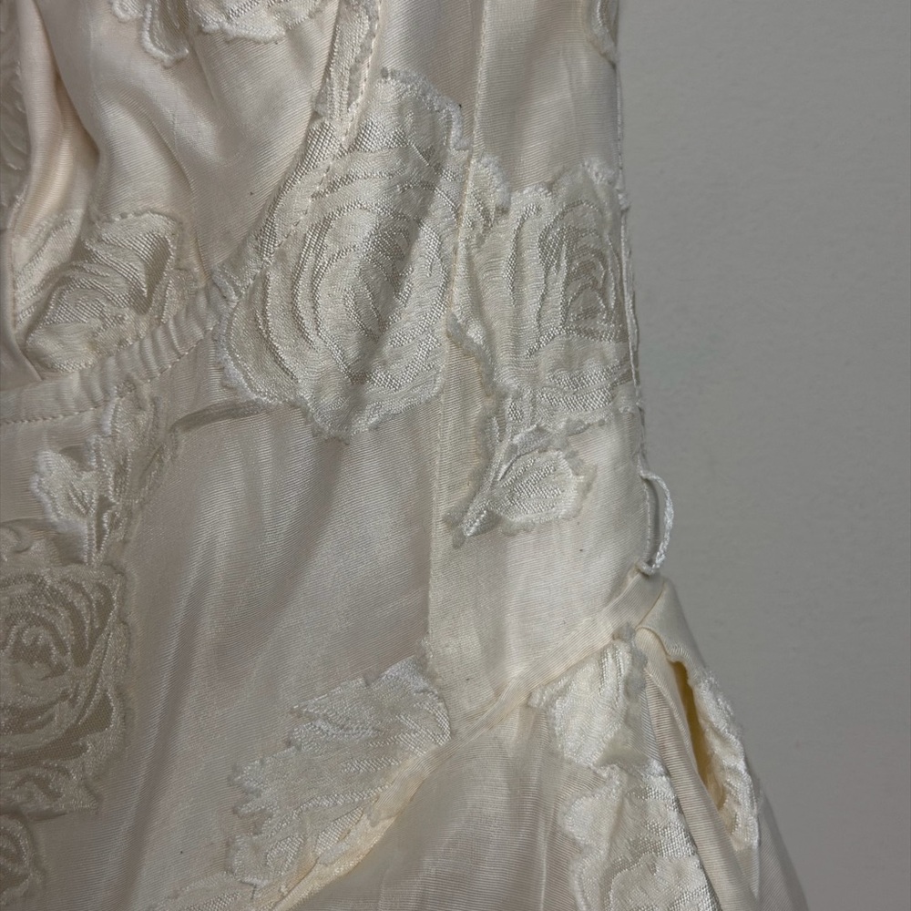 House of CB Saige Vintage Cream Floral Strapless Mini Dress - Picture 6 of 10